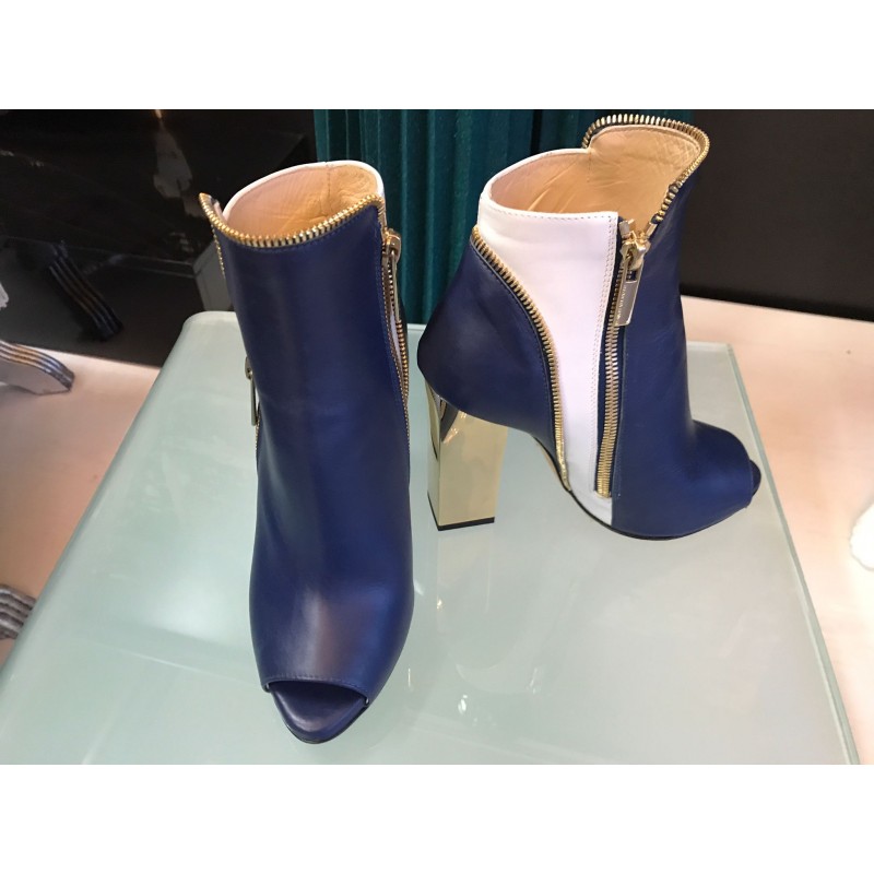 Elisabetta Franchi Stivaletti colore blu e bianco con tacco 10 cm chiusura a zip Misura 36